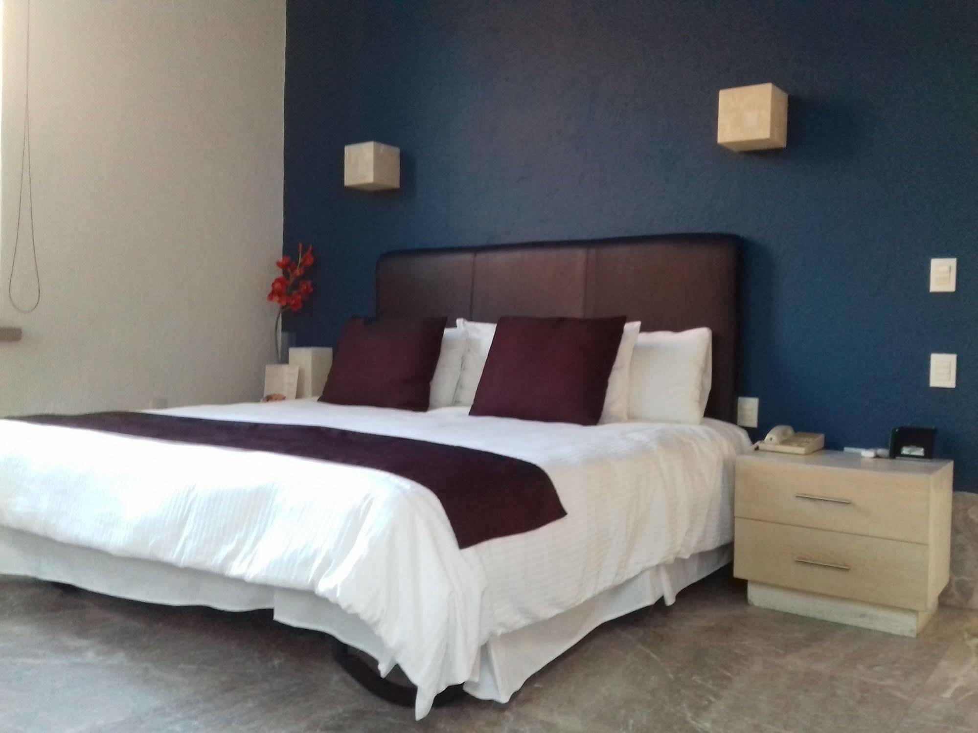 Hotel & Spa Dona Urraca ซานมิเกล เด อาเญนเด ภายนอก รูปภาพ